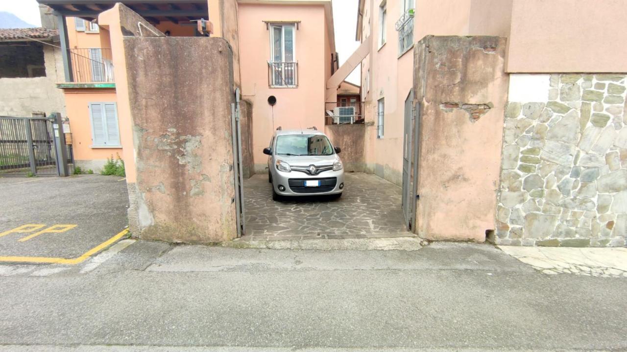 Elegante Alloggio Zona Storica レッコ エクステリア 写真